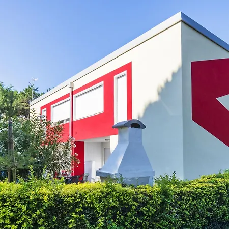 Primula-1 By Interhome * بيبيوني